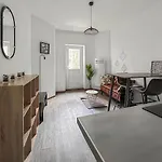 아파트 T2 Cosy Avec Terrasse Privee A *