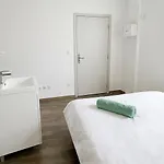 Apartament T2 Cosy Avec Terrasse Privee A Montluçon