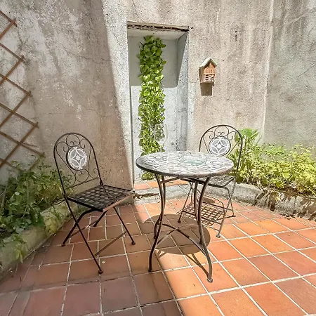 T2 Cosy Avec Terrasse Privée à