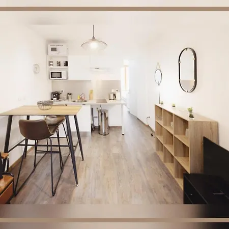 Appartamento T2 Cosy Avec Terrasse Privée à Montluçon